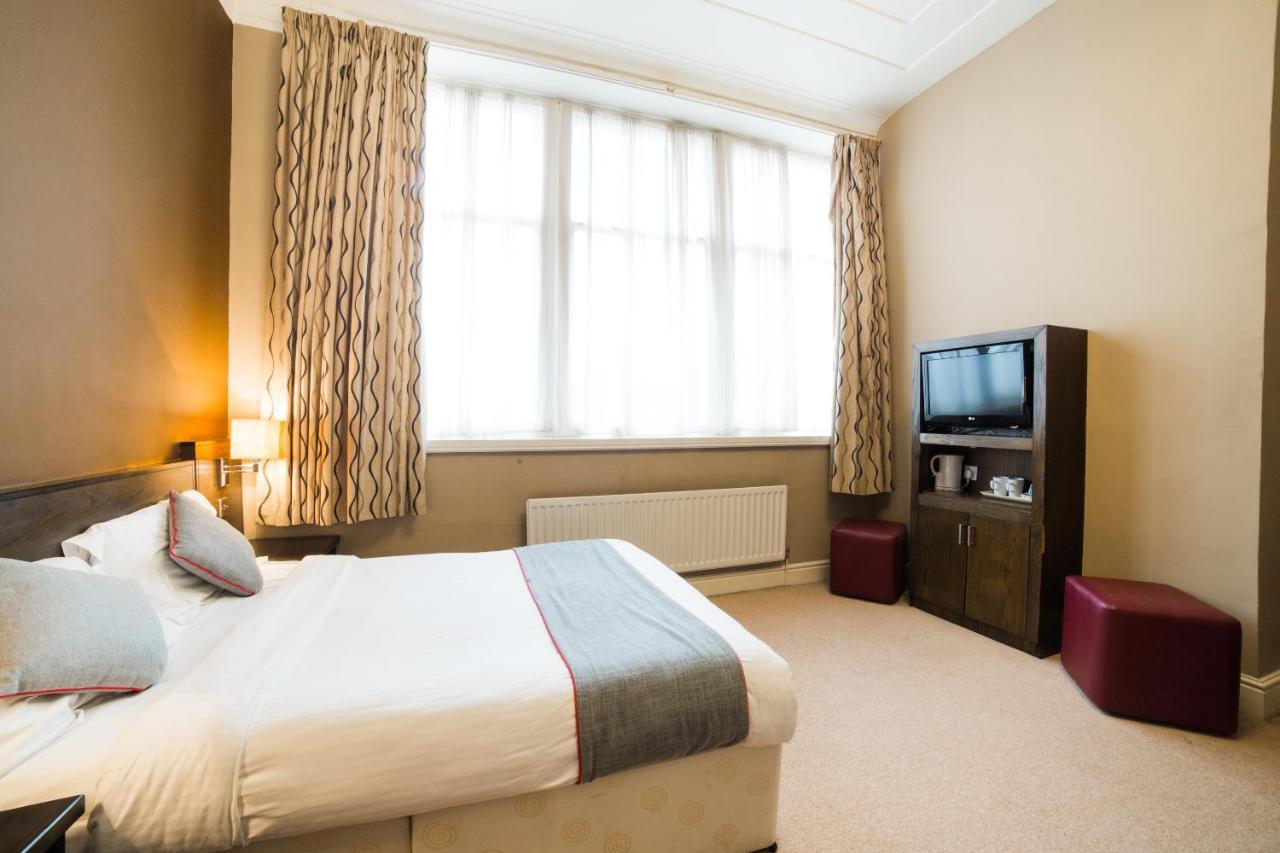 Oyo Hotel Majestic Barrow-in-Furness Exterior photo